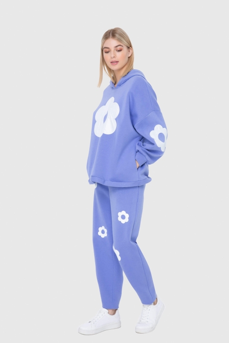 Gizia Lilac Daisy Patterned Sweatshirt. 2 Gizia Lilac Daisy Patterned Sweatshirt. 2