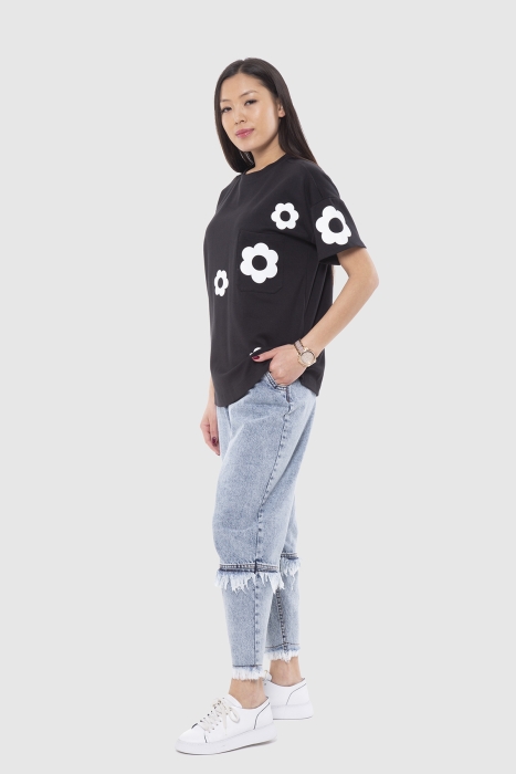 Gizia Daisy Printed Crew-Neck T-Shirt. 1