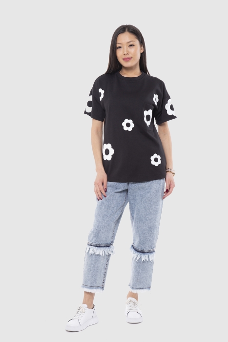 Gizia Daisy Printed Crew-Neck T-Shirt. 3