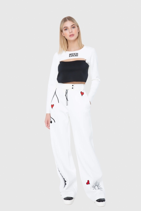 Gizia Scuba Crop Top With White Cut-Out Collar. 3