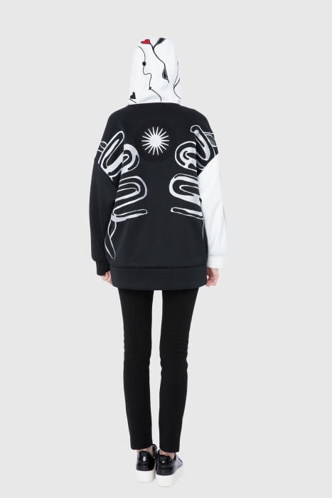 Gizia Mixed Pattern Embroidered Hooded Oversized Front Zipper Sweatshirt. 3