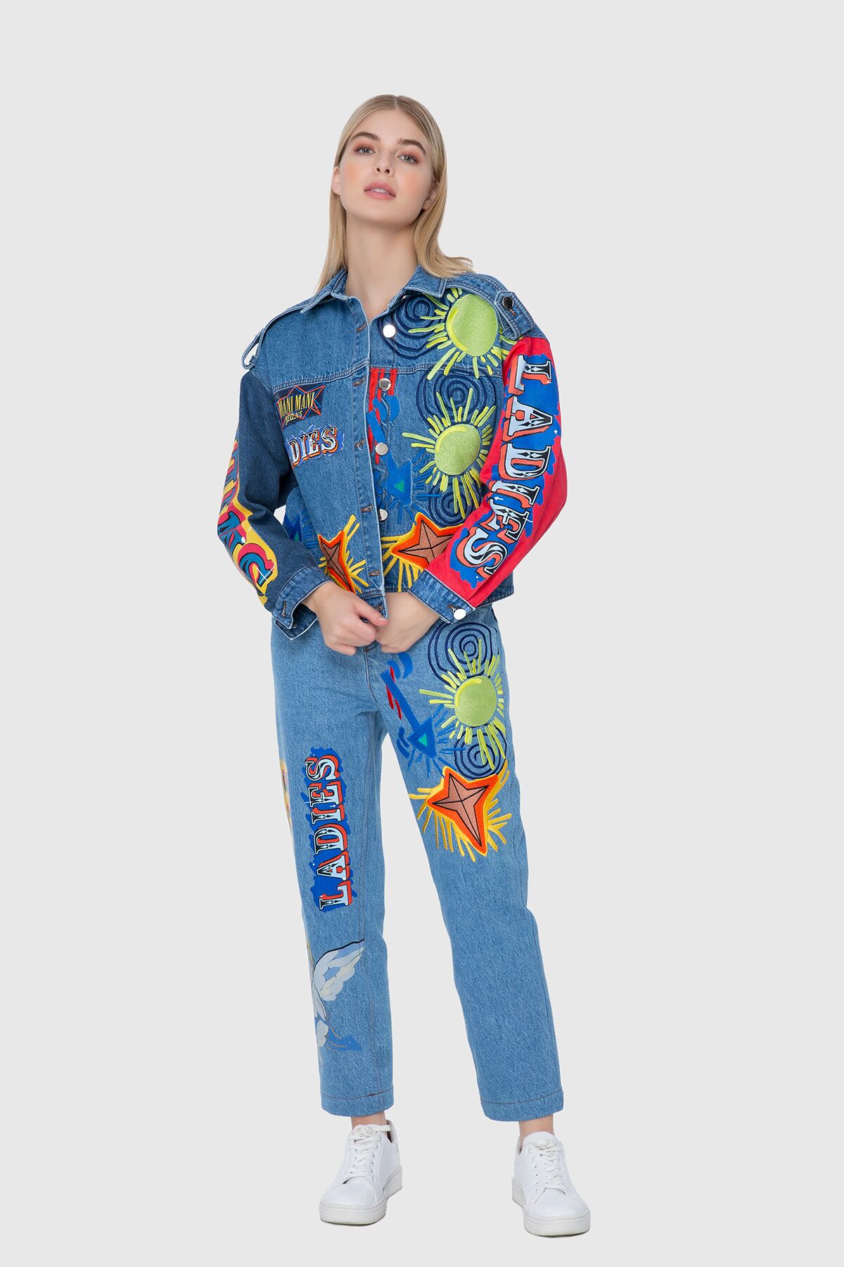 MANI MANI - Jakron Ve Renkli Nakış Detaylı İki Renk Jean Ceket