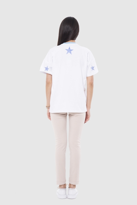 Gizia White T-Shirt with Star Pattern. 2