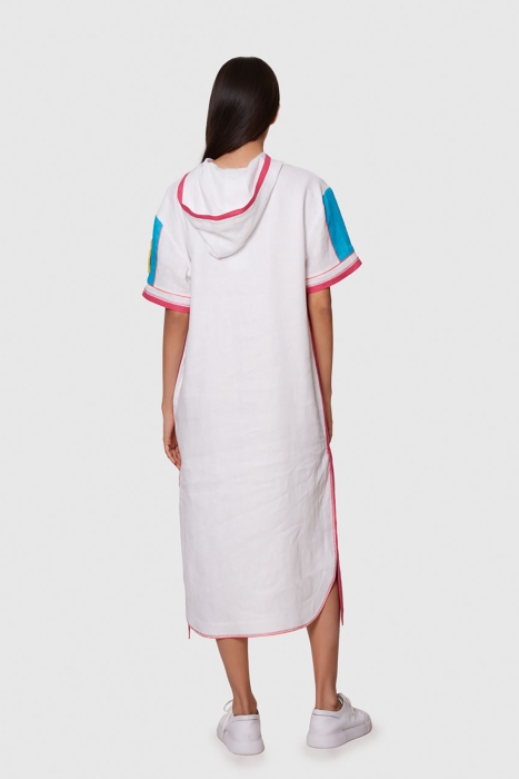 Gizia Embroidered Oversize Dress. 2
