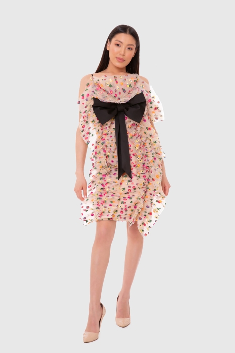 Gizia Floral Patterned Mini Dress. 3