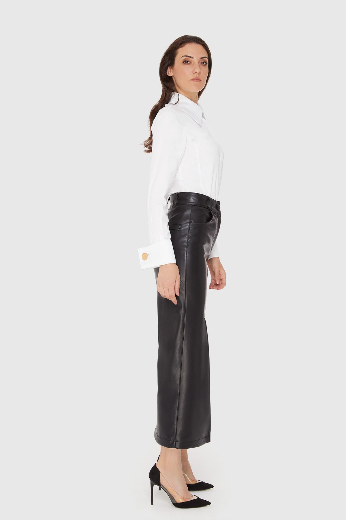 KIWE - Black Leather Midi Skirt With Slit Detail