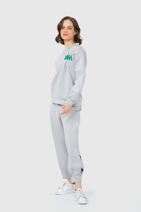 Gizia Embroidery And Pleat Detailed Sweatshirt. 2 Gizia Embroidery And Pleat Detailed Sweatshirt. 2