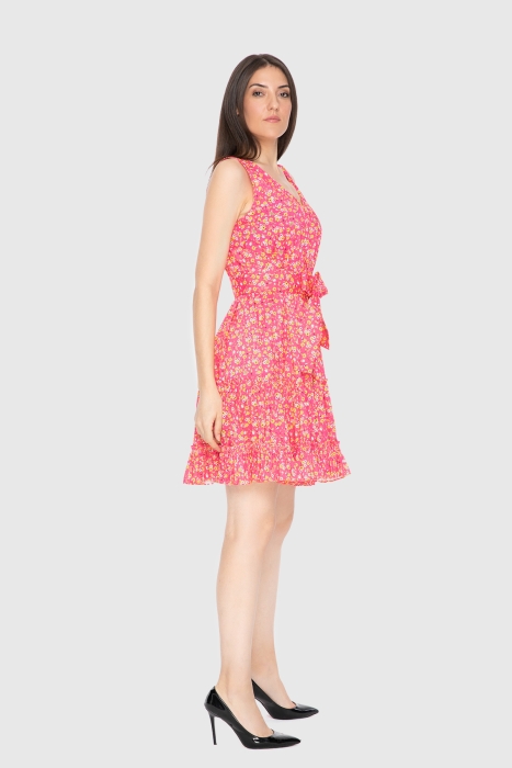 Gizia Floral Patterned Pink V-Neck Mini Dress. 2