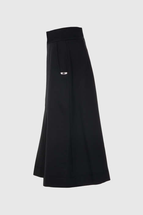 Gizia A Form Knee Length Black Skirt. 2 Gizia A Form Knee Length Black Skirt. 2