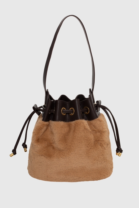 Gizia Brown Fur Bag. 3