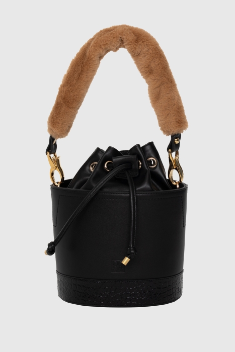 Gizia Fur Detailed Black Leather Bag. 1