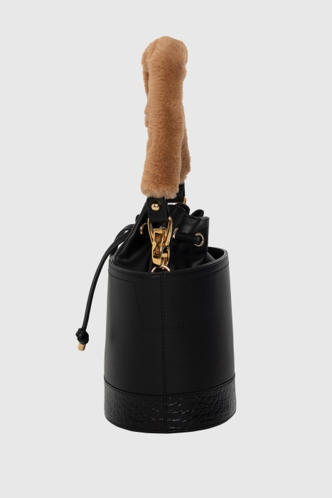 Gizia Fur Detailed Black Leather Bag. 2