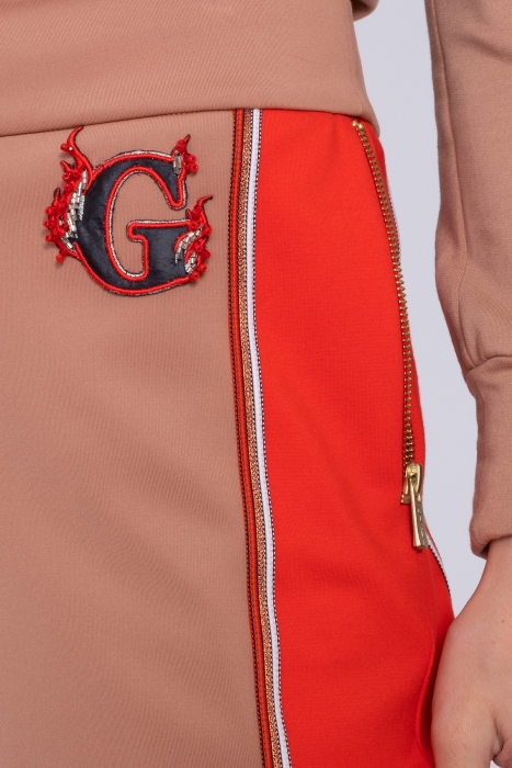 Gizia Red Stripe Detailed Zippered Sweatshirt. 3