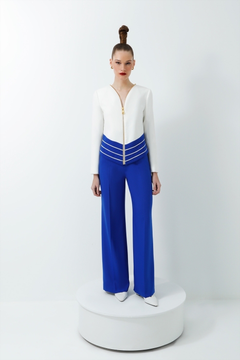 Gizia Ecru Suit with Corset-Shaped Jacket and Palazzo Trousers with Collar And Zipper Detail. 1 Gizia Ecru Suit with Corset-Shaped Jacket and Palazzo Trousers with Collar And Zipper Detail. 1