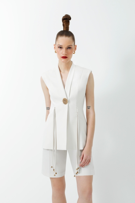 Gizia Double Ecru Suit with Tasselled Accessory Detail and Pleated Shorts. 4