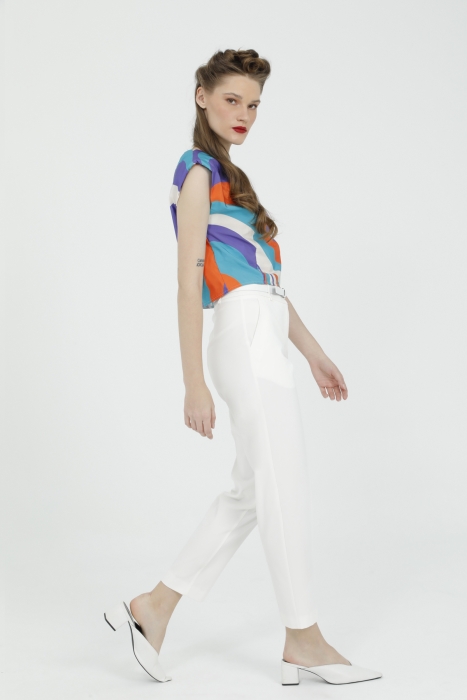 Gizia Turquoise Blouse with Wadding Sleeves with Patterned Back Detail. 2 Gizia Turquoise Blouse with Wadding Sleeves with Patterned Back Detail. 2