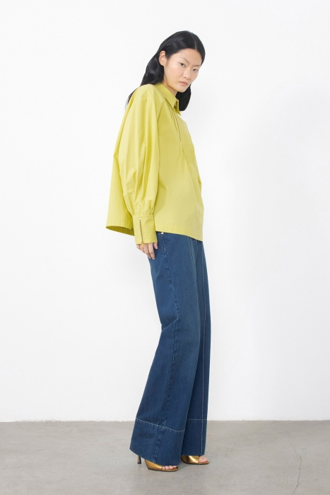 Gizia Green Blouse With Front Ribbed Sleeves With Zipper Slits. 3 Gizia Green Blouse With Front Ribbed Sleeves With Zipper Slits. 3
