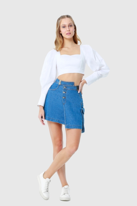 Gizia Crop White Blouse With Balloon Sleeves Heart Collar Detail. 1 Gizia Crop White Blouse With Balloon Sleeves Heart Collar Detail. 1