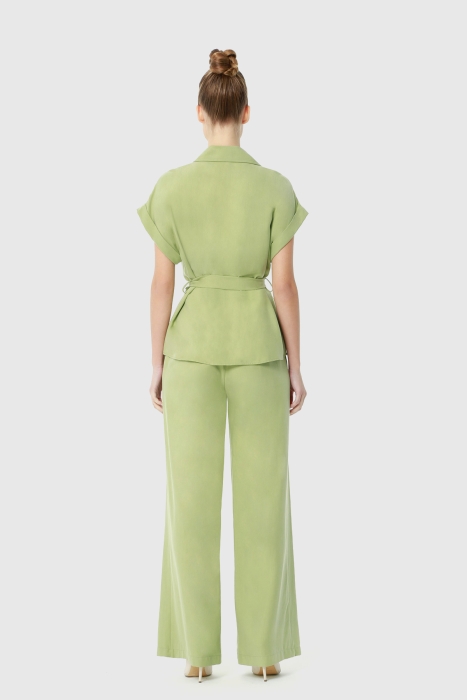 Gizia Green Suit With Double Pocket Flap, Comfortable Shirt Trousers With Waist Closure. 3 Gizia Green Suit With Double Pocket Flap, Comfortable Shirt Trousers With Waist Closure. 3