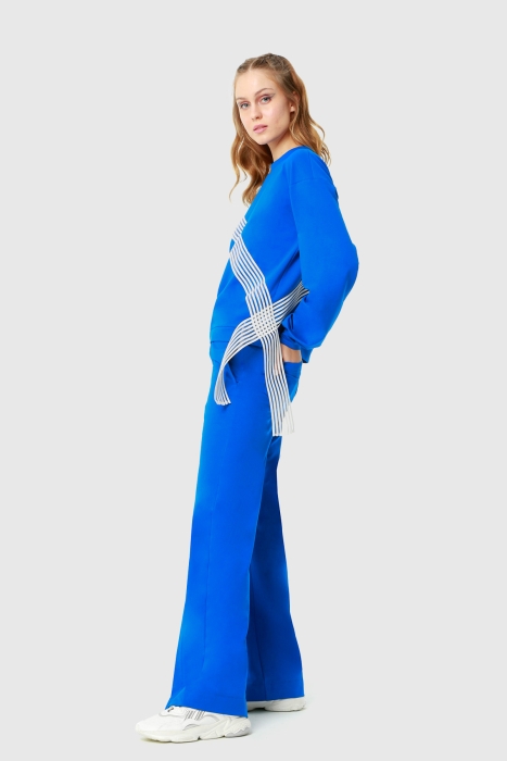 Gizia Knitted Saks Blue Tracksuit With One Shoulder Open Strip Accessory Detailed Sweatshirt and Trousers. 2