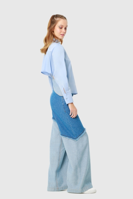 Gizia Blue Shirt With Low Back Detail. 2