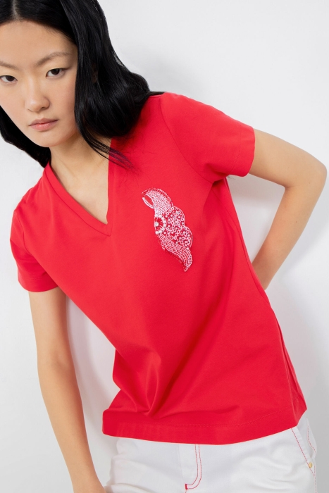 Gizia Embroidery Detailed Red Tshirt. 2