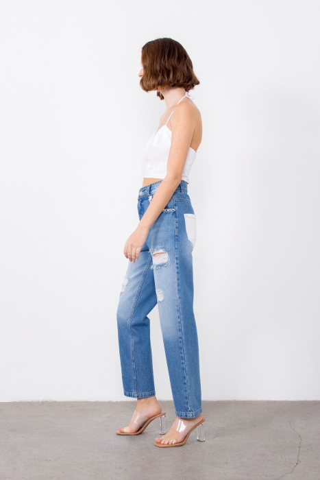 Gizia White Top With Pearl Embroidered Back Tie Detail At The Neck. 2 Gizia White Top With Pearl Embroidered Back Tie Detail At The Neck. 2