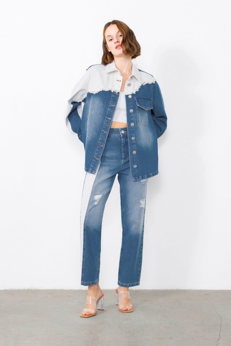 Gizia Asymmetric White Jean Embroidered Blue Jean Shirt With Detail. 1 Gizia Asymmetric White Jean Embroidered Blue Jean Shirt With Detail. 1