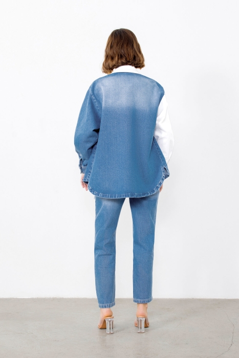 Gizia Asymmetric White Jean Embroidered Blue Jean Shirt With Detail. 4