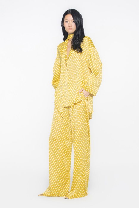 Gizia Thick Armband Yellow Blouse With Belt. 1 Gizia Thick Armband Yellow Blouse With Belt. 1