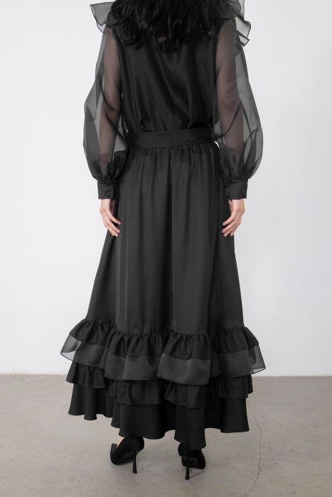 Gizia Black Skirt With Ruffled Organza Detail. 3