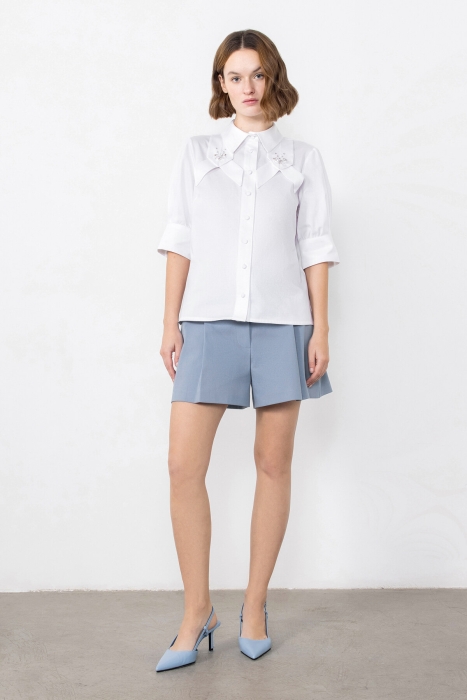 Gizia White Shirt Embroidered with Origami Detail. 1