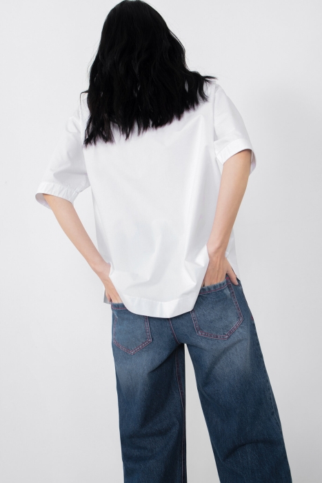 Gizia White Shirt With Button Collar Detail. 2
