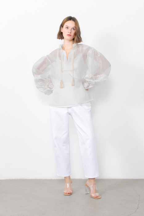 Gizia White Mom Jean Trousers. 1 Gizia White Mom Jean Trousers. 1