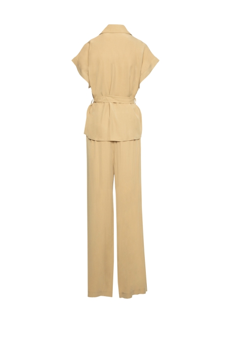 Gizia Brown Suit With Double Pocket Flap, Comfortable Shirt Trousers With Waist Closure. 2