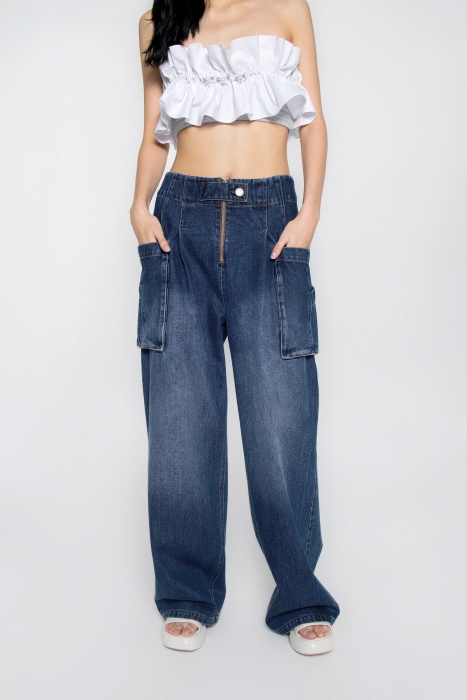 Gizia Jeans with Buckle Band with Pocket Detail. 2 Gizia Jeans with Buckle Band with Pocket Detail. 2