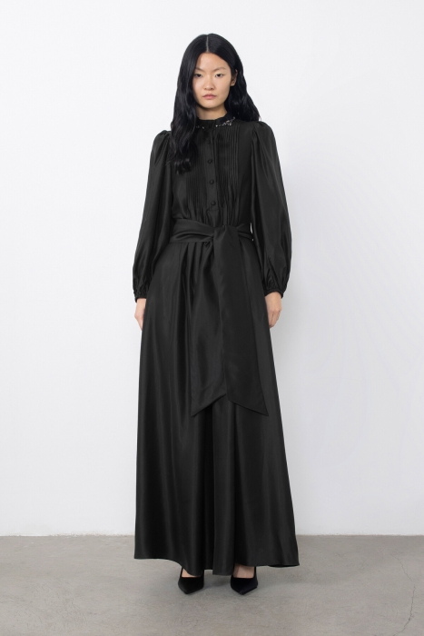 Gizia Embroidered Collar Detailed Belted Black Dress. 1 Gizia Embroidered Collar Detailed Belted Black Dress. 1
