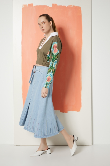 Gizia Blue Midi Jean Skirt with Buckle Detail. 2