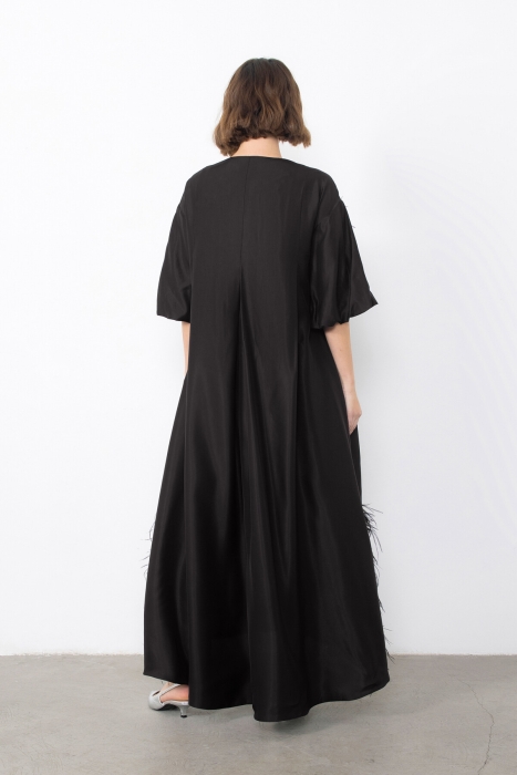 Gizia Black Dress with Feather Accessories Embroidered on the Shoulders. 3