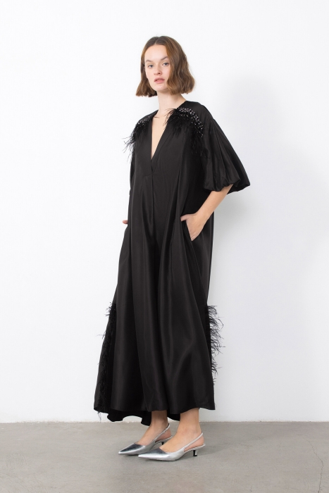 Gizia Black Dress with Feather Accessories Embroidered on the Shoulders. 1