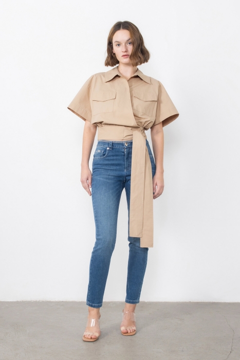 Gizia Beige Blouse with Asymmetric Double-breasted Closed Pockets. 1