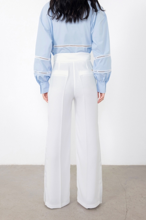 Gizia Ecru Trousers with Pleated Detailed Logo. 3 Gizia Ecru Trousers with Pleated Detailed Logo. 3