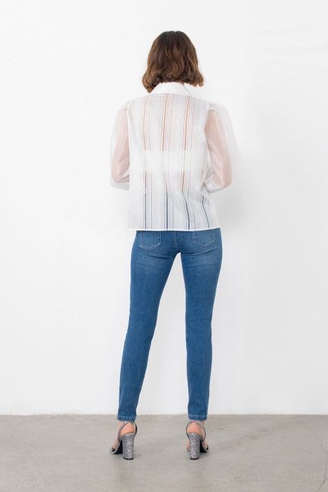 Gizia Transparent White Shirt With Lace Accessories With Flower Brooch. 4 Gizia Transparent White Shirt With Lace Accessories With Flower Brooch. 4