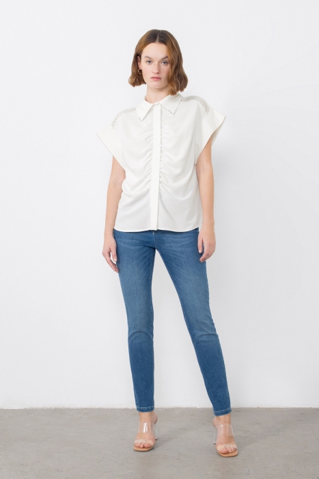 Gizia Ecru Shirt With Shoulder Stripe Accessories. 1