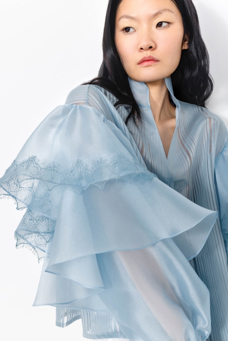 Gizia Transparent Blue Blouse with Voluminous Sleeves. 2