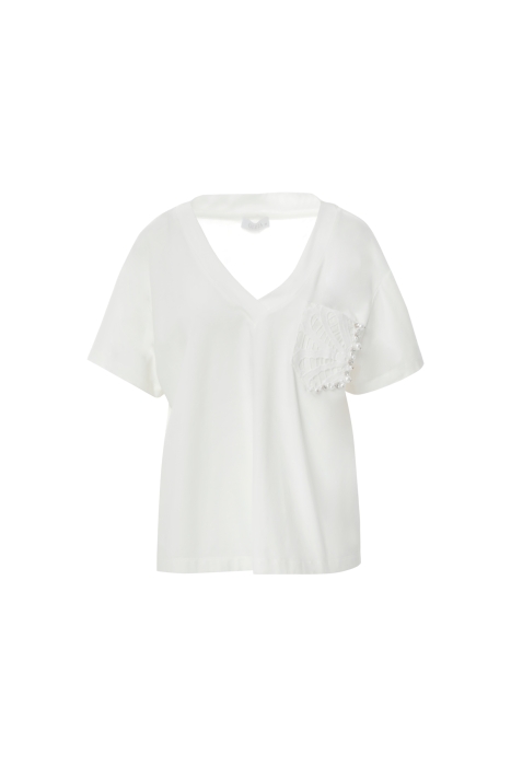 Gizia Embroidered Ecru Tshirt With Lace Pocket Detail. 4