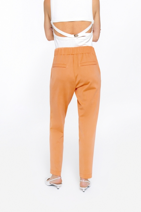Gizia Rubber Waisted Salmon Trousers With Metal Zipper Detail. 3