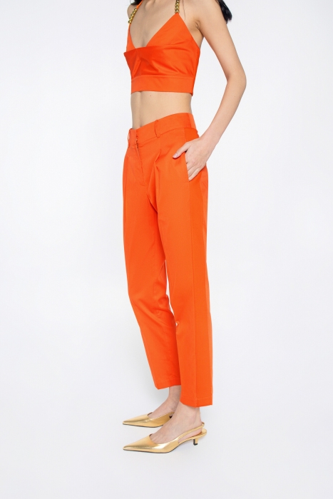 Gizia Orange Trousers With Carrot Model Pockets With Side Band Detail. 2