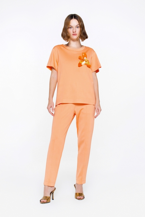 Gizia Basic Salmon Tshirt With Applique Embroidery Detail Ribbed Collar. 1