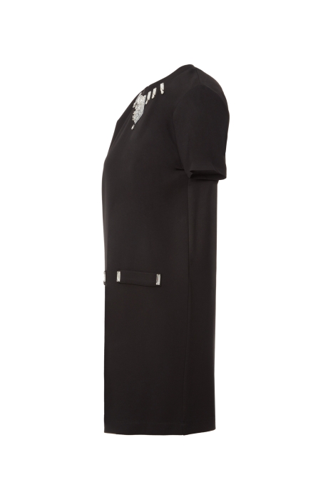Gizia Yakası İşlemeli Siyah Elbise. 2
